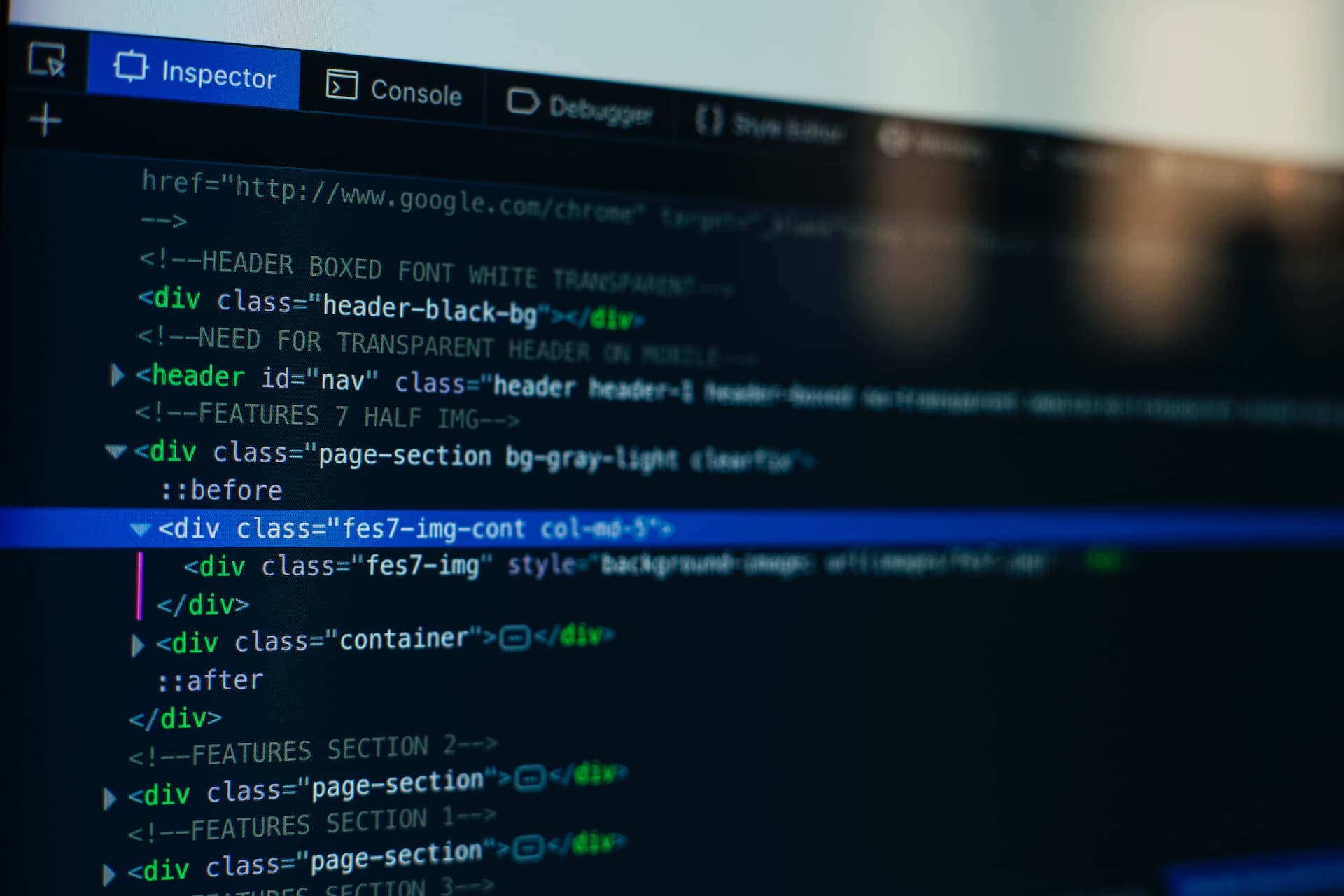 2 Sitemap Examples: Different Types of Sitemaps & Best Practices